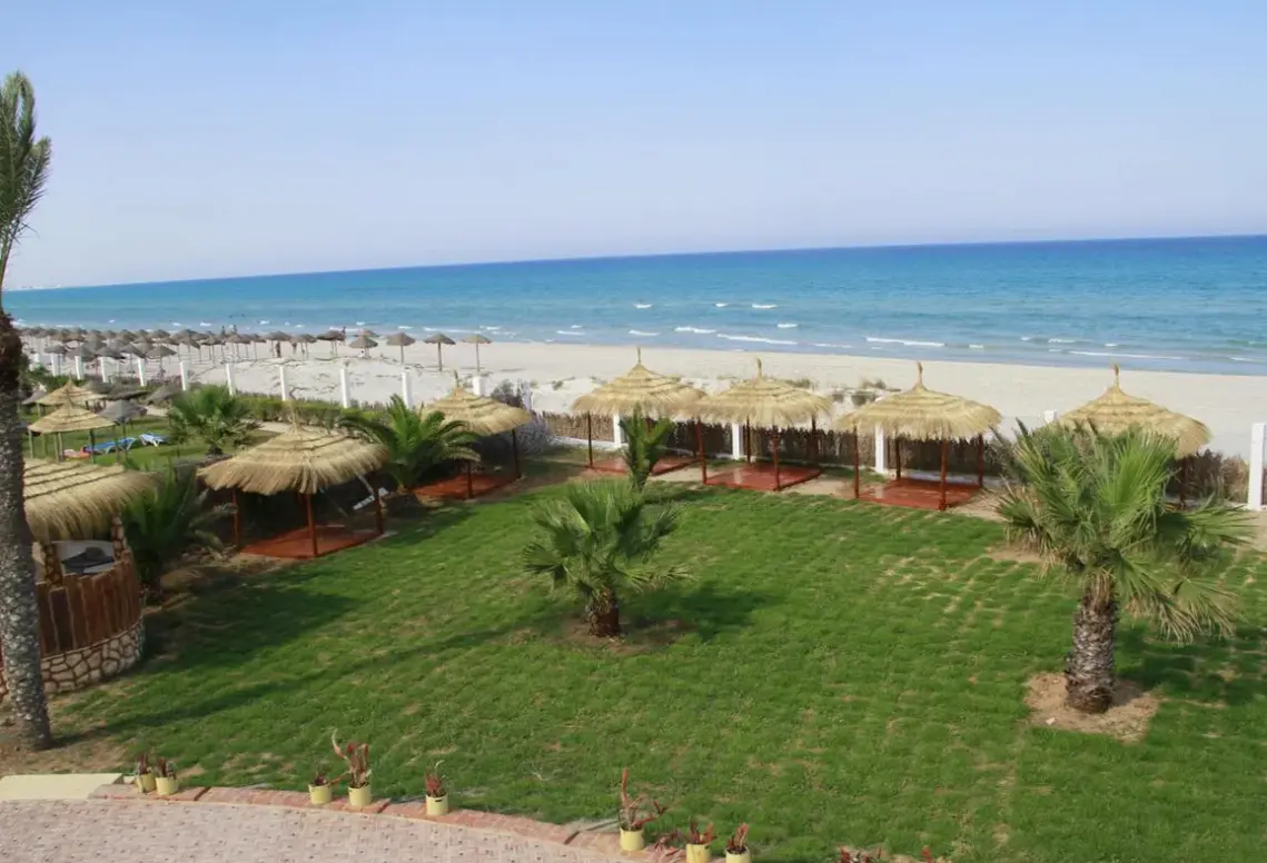 Plaża przy hotelu Thapsus