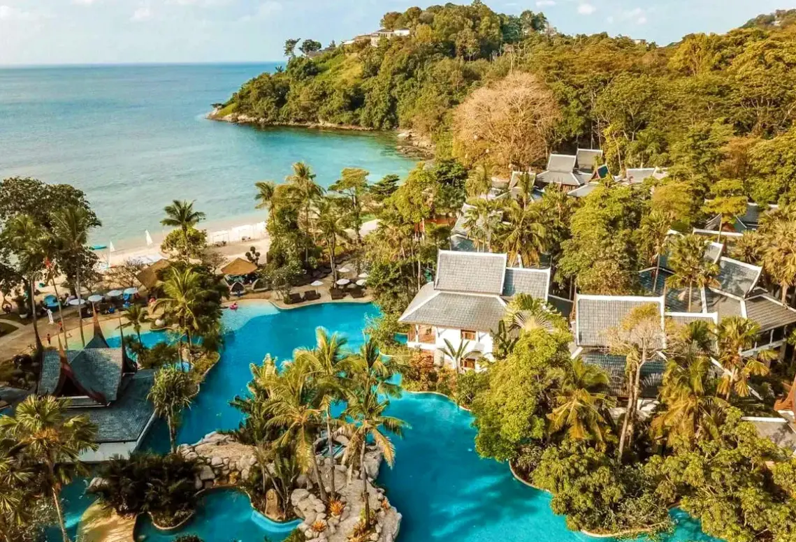 Hotel Thavorn Beach Village and Spa w Tajlandia (Phuket) - oferta last minute