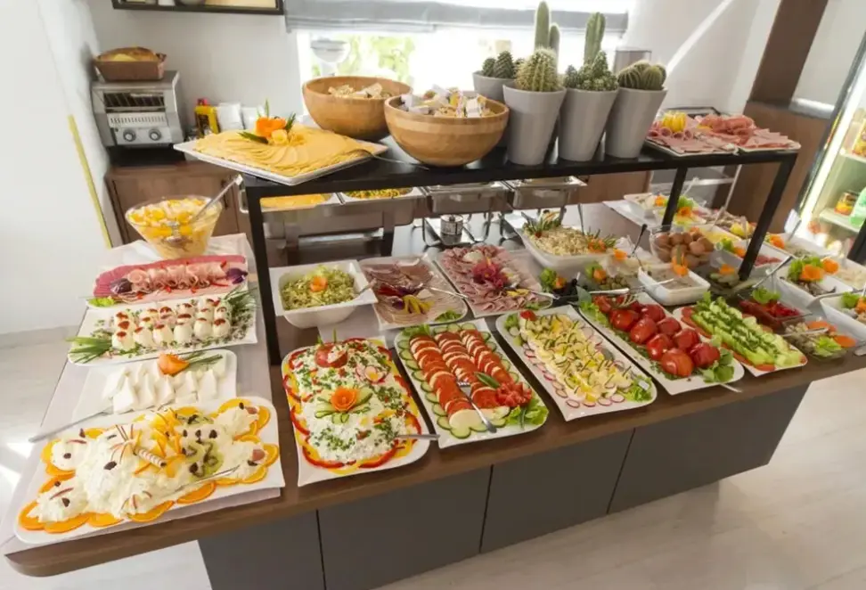 Restauracja i jedzenie w hotelu Topaz Magnolia I (Świeradów Zdrój)