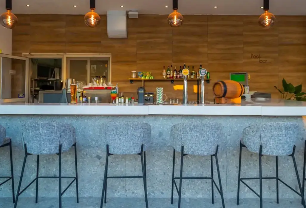Restauracja i jedzenie w hotelu Toxotis