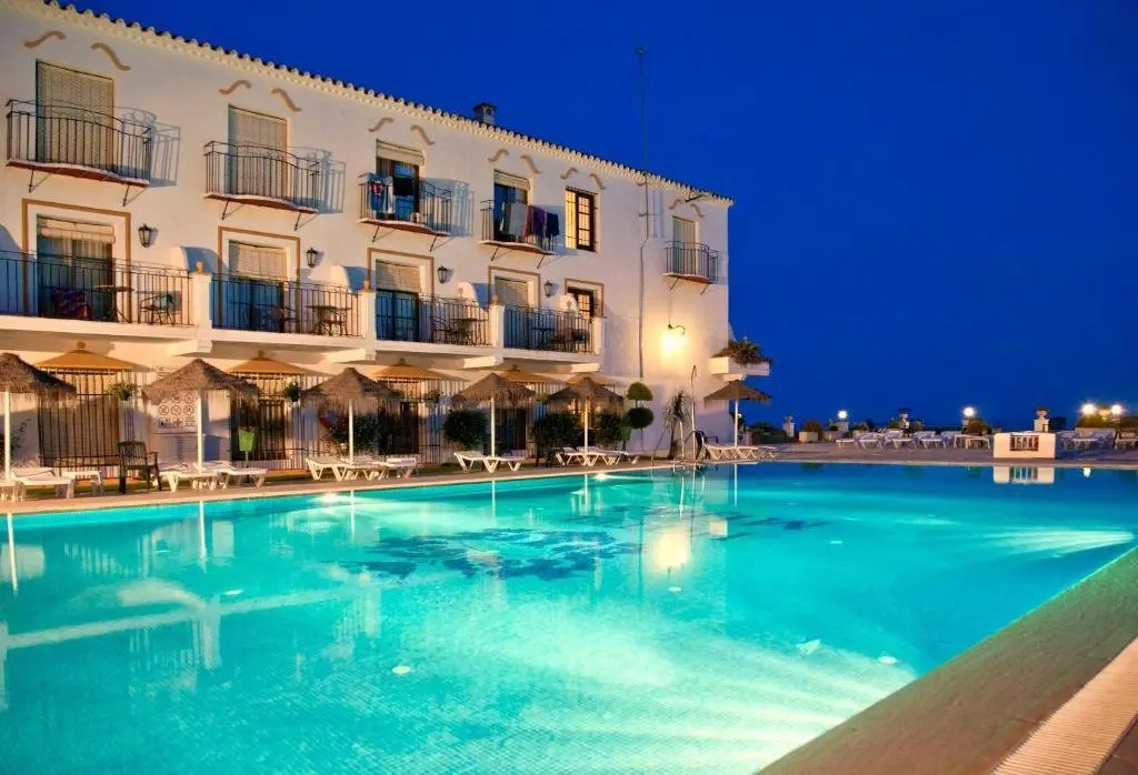Basen w hotelu Trh Mijas
