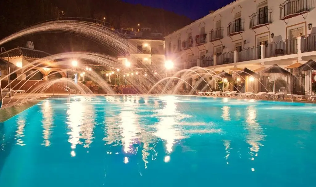 Basen w hotelu Trh Mijas