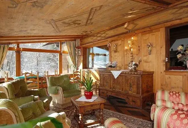 Restauracja i jedzenie w hotelu Trunka Lunka