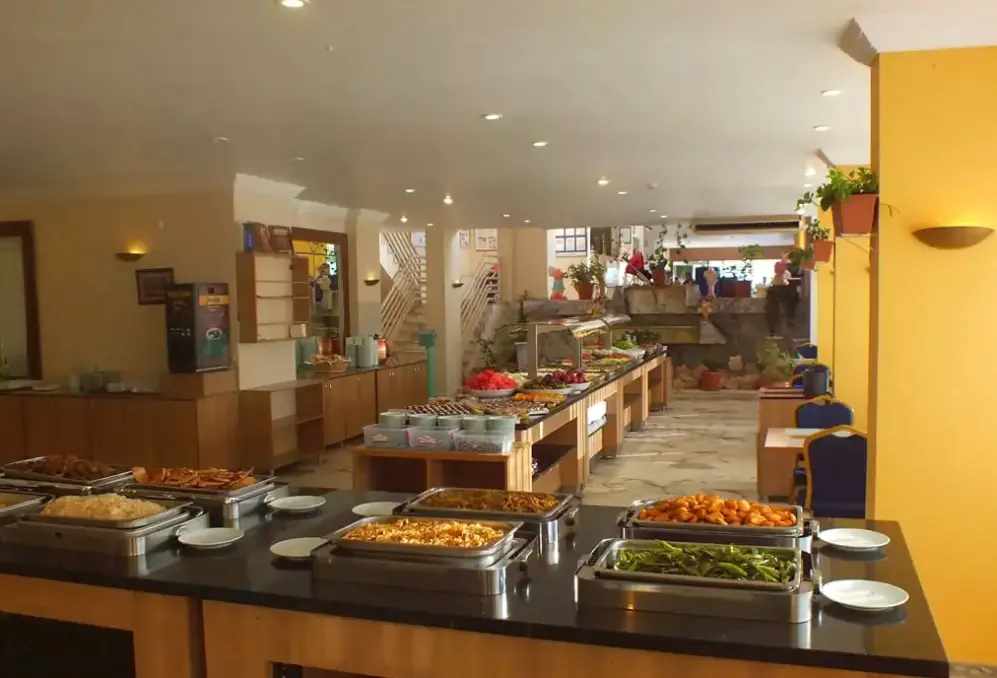 Restauracja i jedzenie w hotelu Tuntas Beach