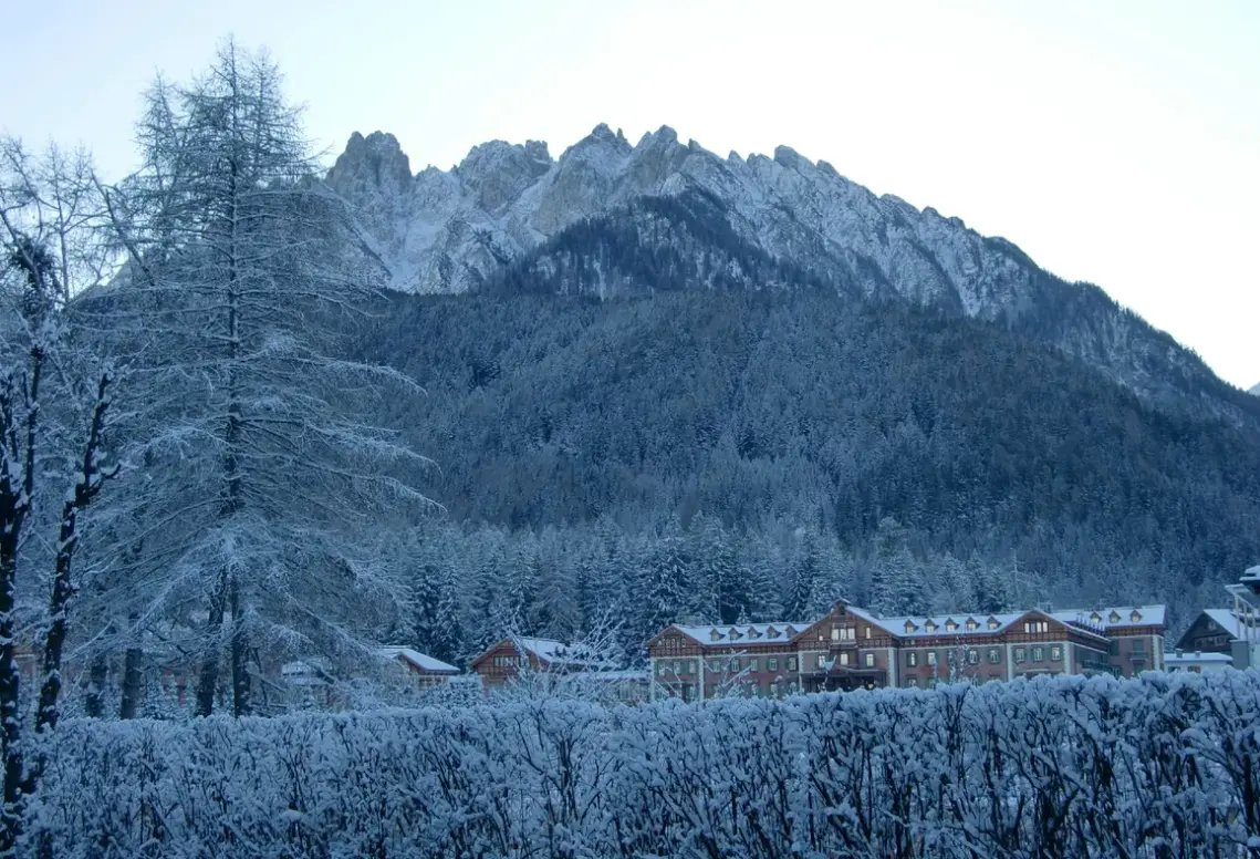 Widok z hotelu Union (Dobbiaco)