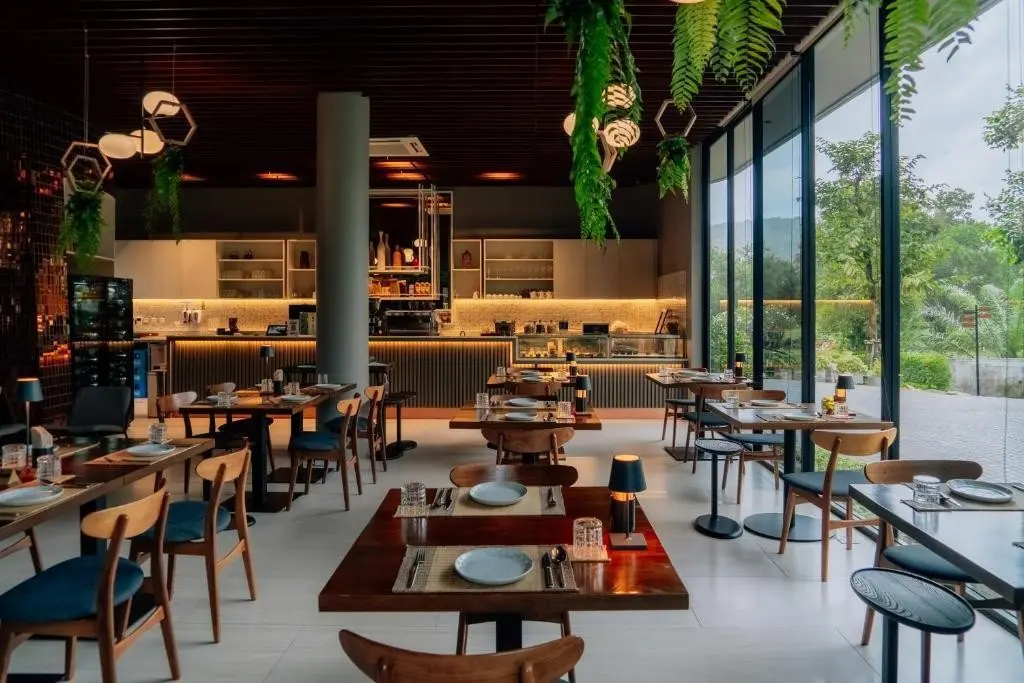 Restauracja i jedzenie w hotelu Varana