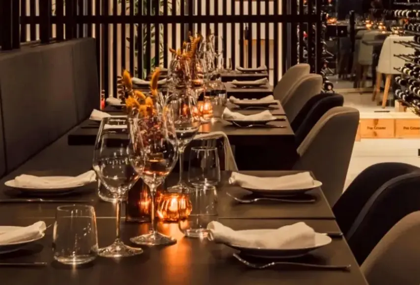 Restauracja i jedzenie w hotelu Viu 57