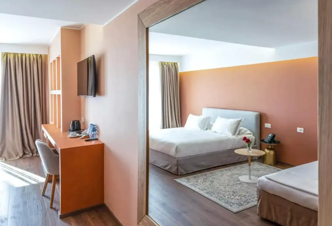 Pokój w hotelu Vlora Priam Affiliated by Melia