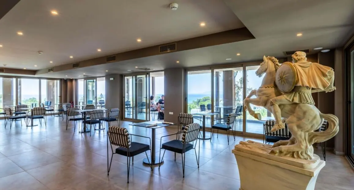 Lobby hotelu White Olive Premium Lindos (ex Pefkos Garden)
