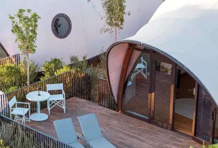 Hotel 91 Athens Riviera, The Resort