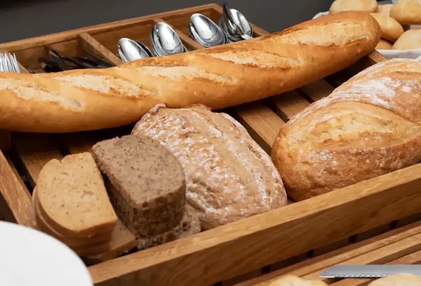 Restauracja i jedzenie w hotelu Akwawit