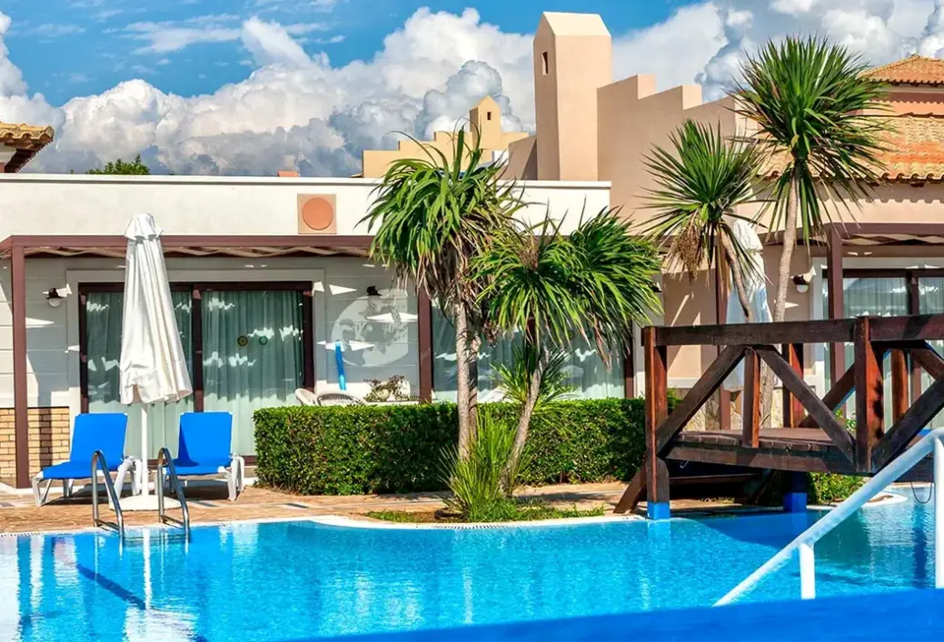 Basen w hotelu Aldemar Olympian Village