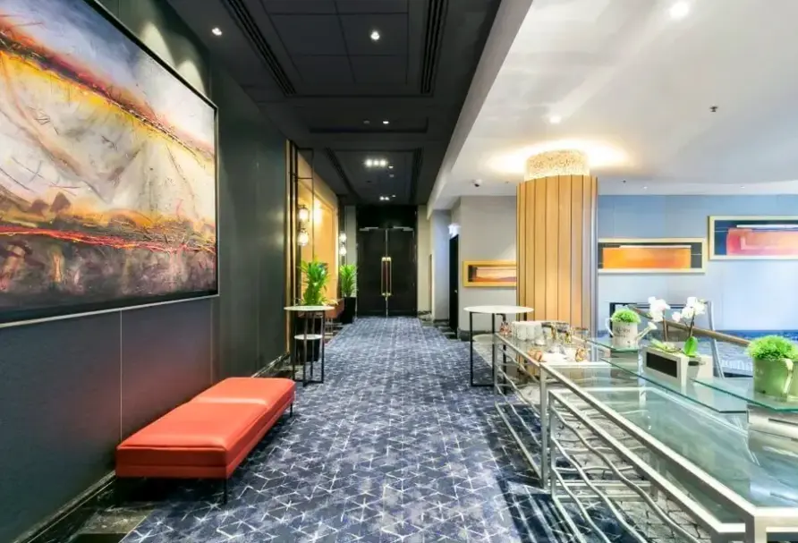 Lobby hotelu Amora Jamison Sydney