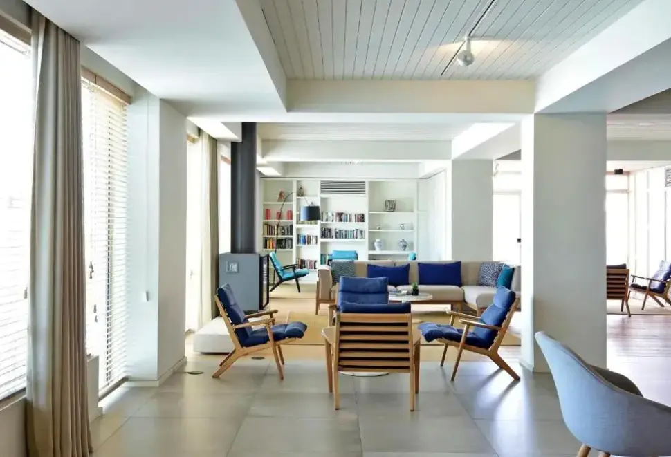 Lobby hotelu Aqualuz by The Editory