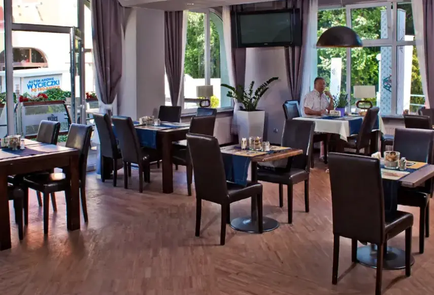 Restauracja i jedzenie w hotelu Ara (Jastrzębia Góra)