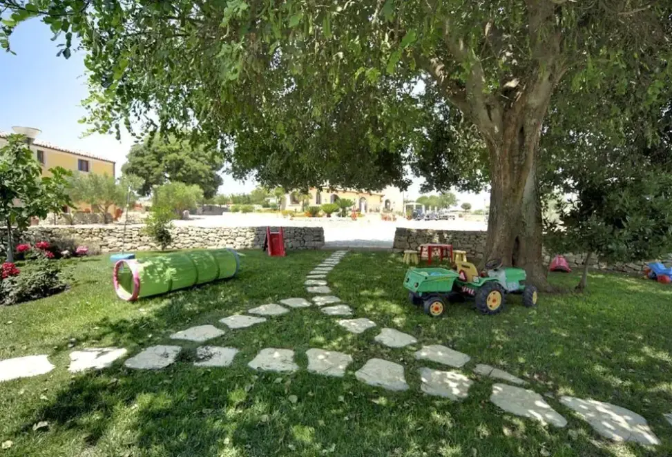 Atrakcje dla dzieci w hotelu Artemisia Resort (Ragusa)