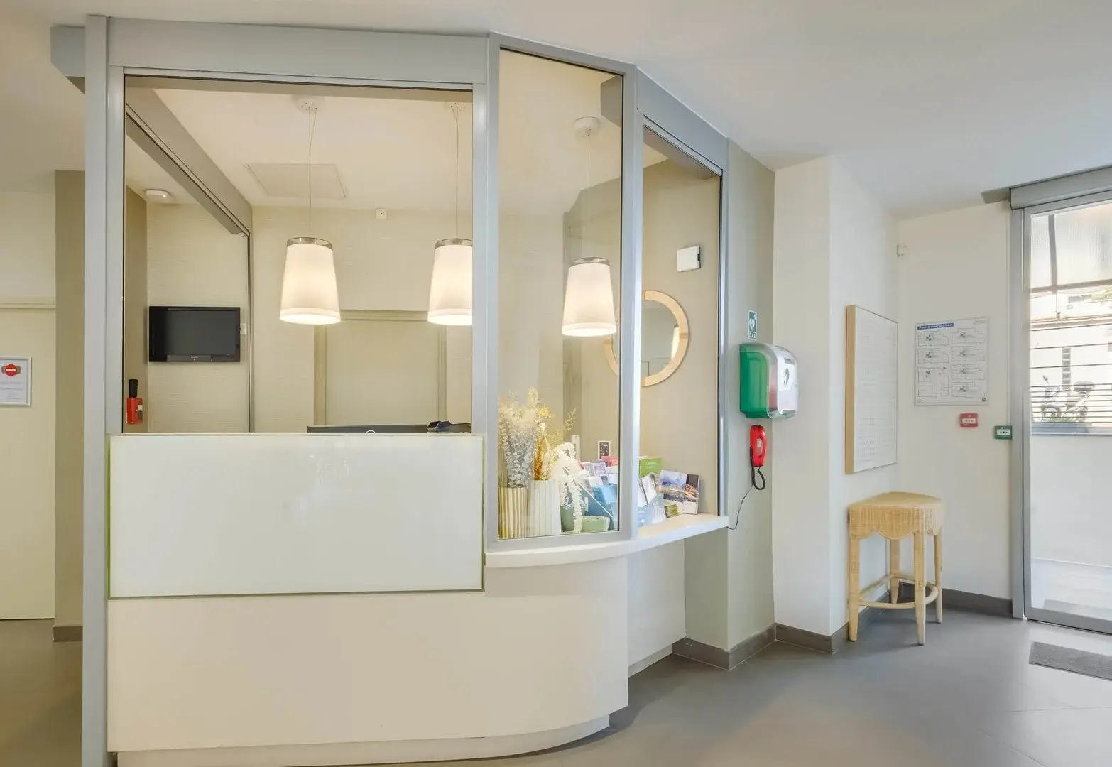 Lobby hotelu B&B Hotel Antibes Juan-les-Pins