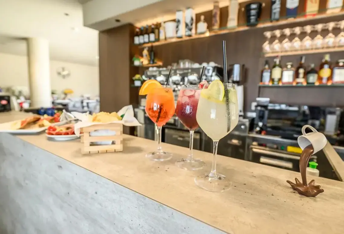 Restauracja i jedzenie w hotelu Baitan