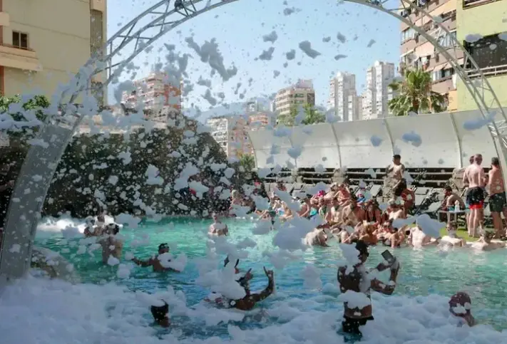 Basen w hotelu Bc™ Music Resort (Costa Blanca)