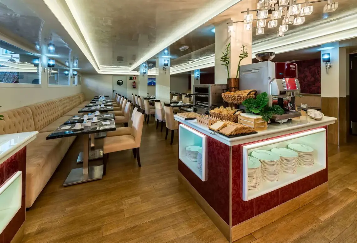 Restauracja i jedzenie w hotelu Bluesea Alborán (ex. Moon Dreams)
