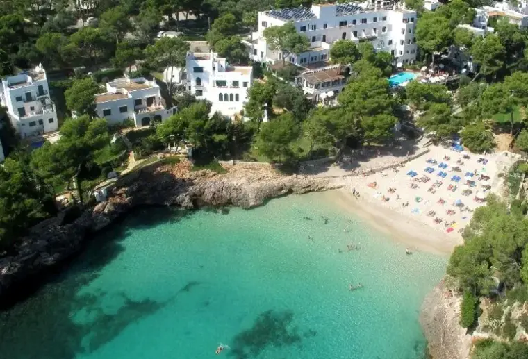 Plaża przy hotelu Cala D'Or