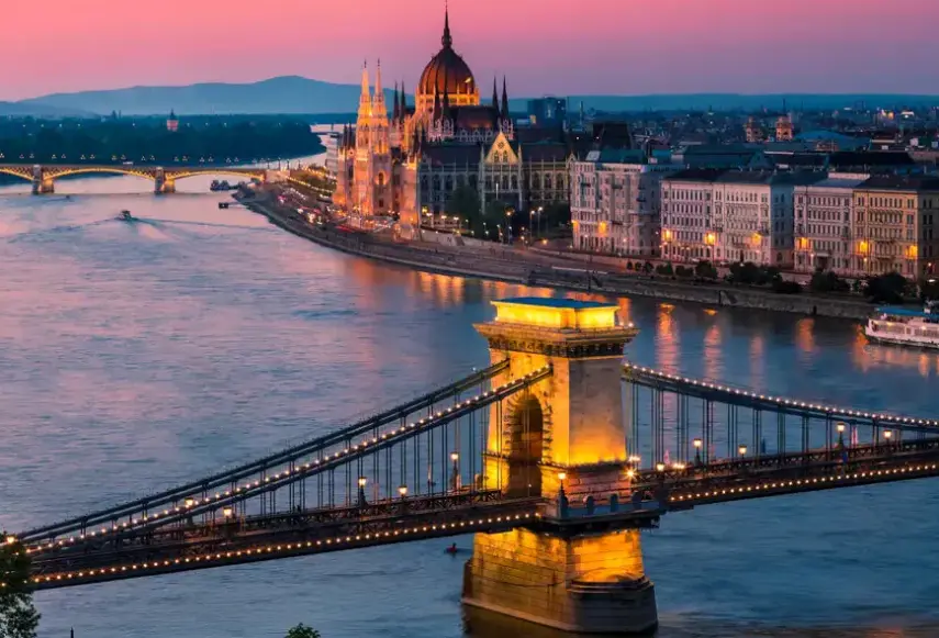 Widok z hotelu Carlton Buda Castle Budapest