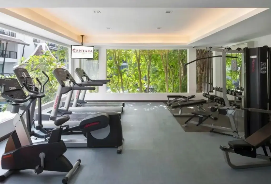 Siłownia w hotelu Centara Anda Dhevi Resort & Spa