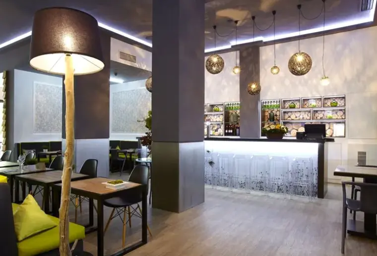 Restauracja i jedzenie w hotelu City (Saloniki)