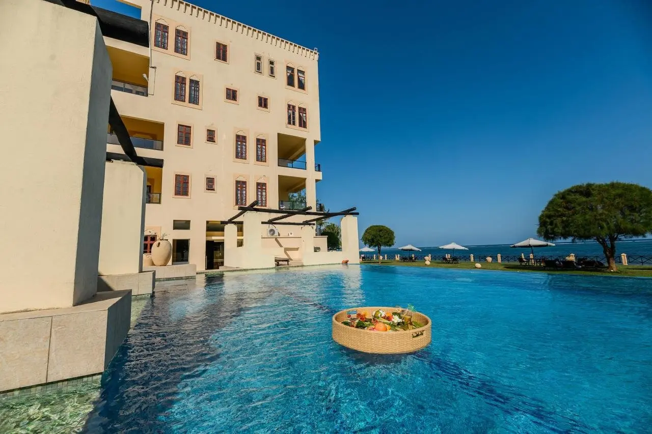 Basen w hotelu Cocoa Boutique Hotel