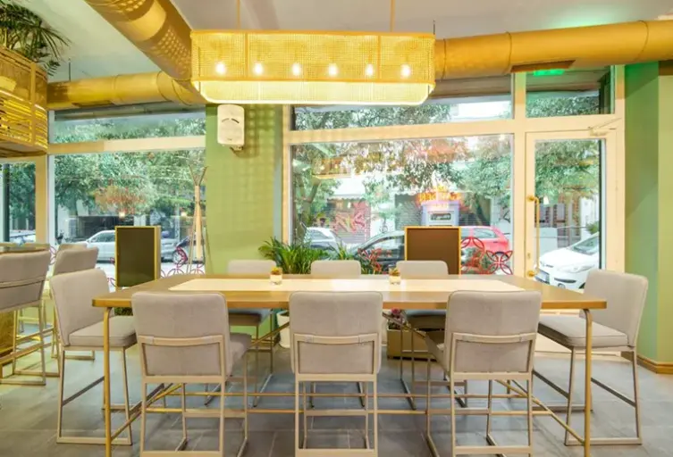 Restauracja i jedzenie w hotelu Colors Urban