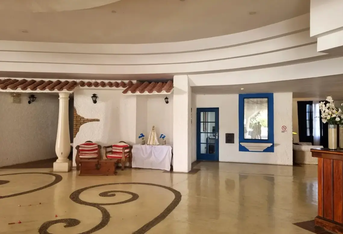 Lobby hotelu Costa Caribe Beach