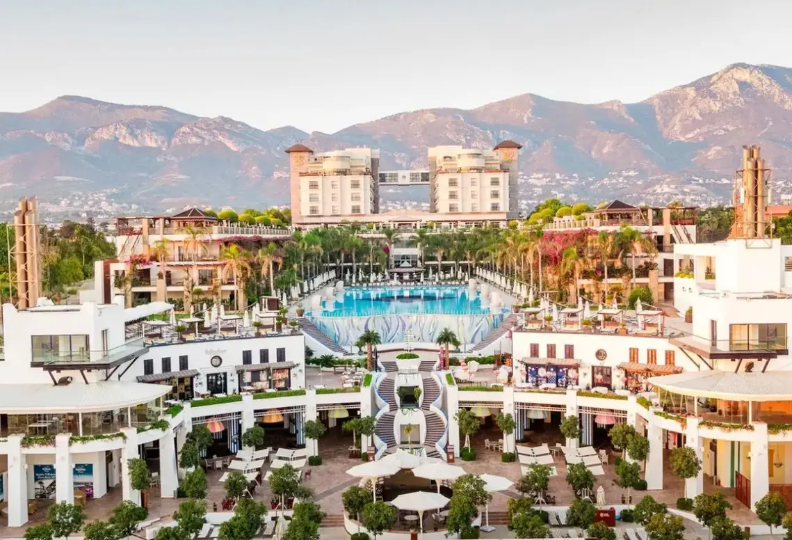 Hotel Cratos Premium & Casino
