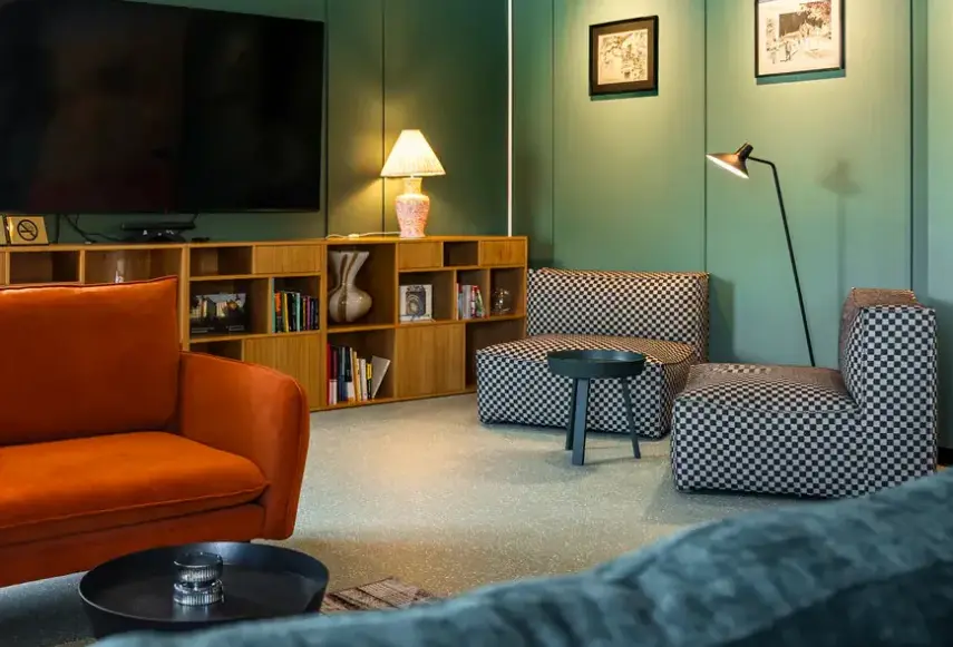 Lobby hotelu DeSilva Inn Opole