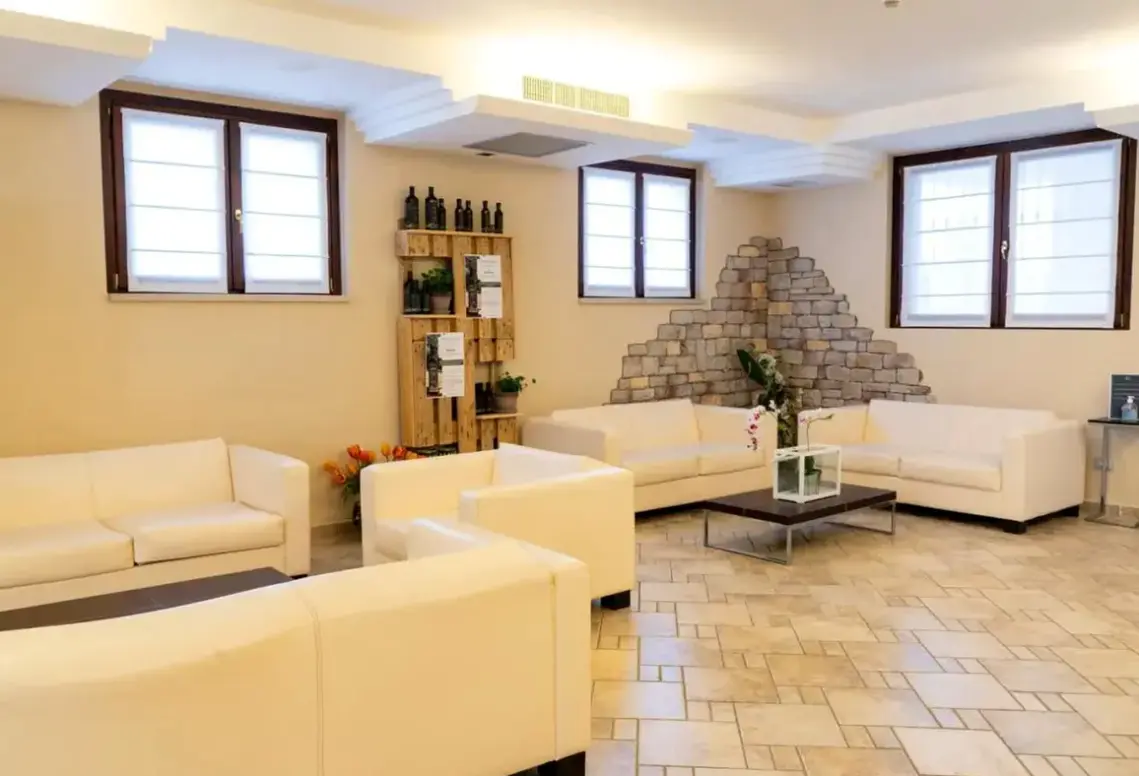 Lobby hotelu Donna Silvia