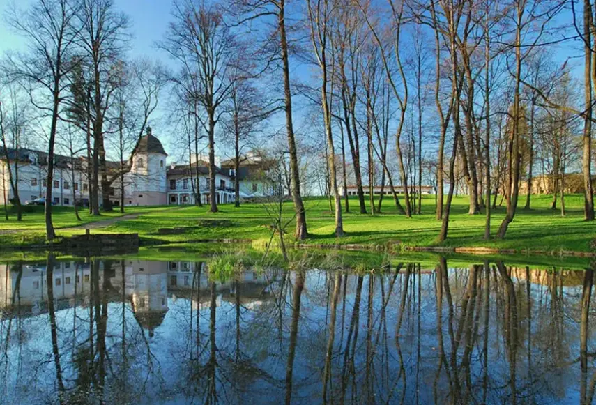 Hotel Dwór Kombornia