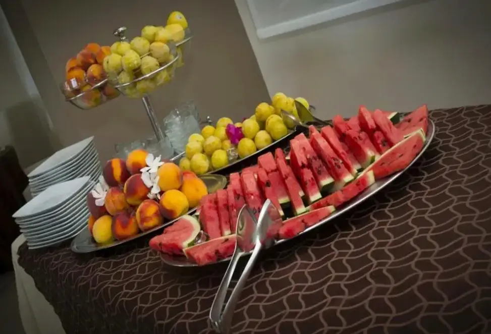 Restauracja i jedzenie w hotelu Elihotel