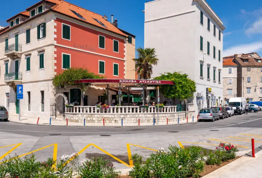 Hotel Galeria Valeria Seaside Downtown