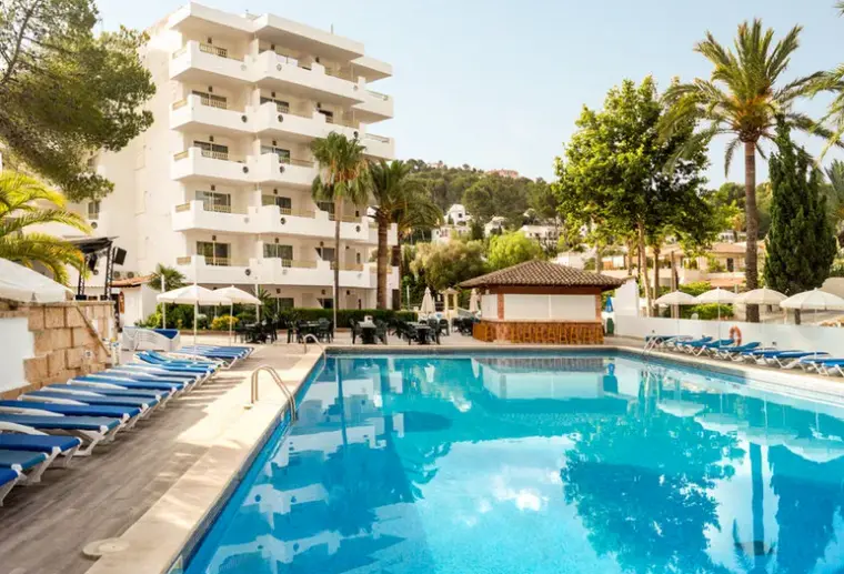 Basen w hotelu Globales Costa de la Calma (ex Ola Bouganvillia)