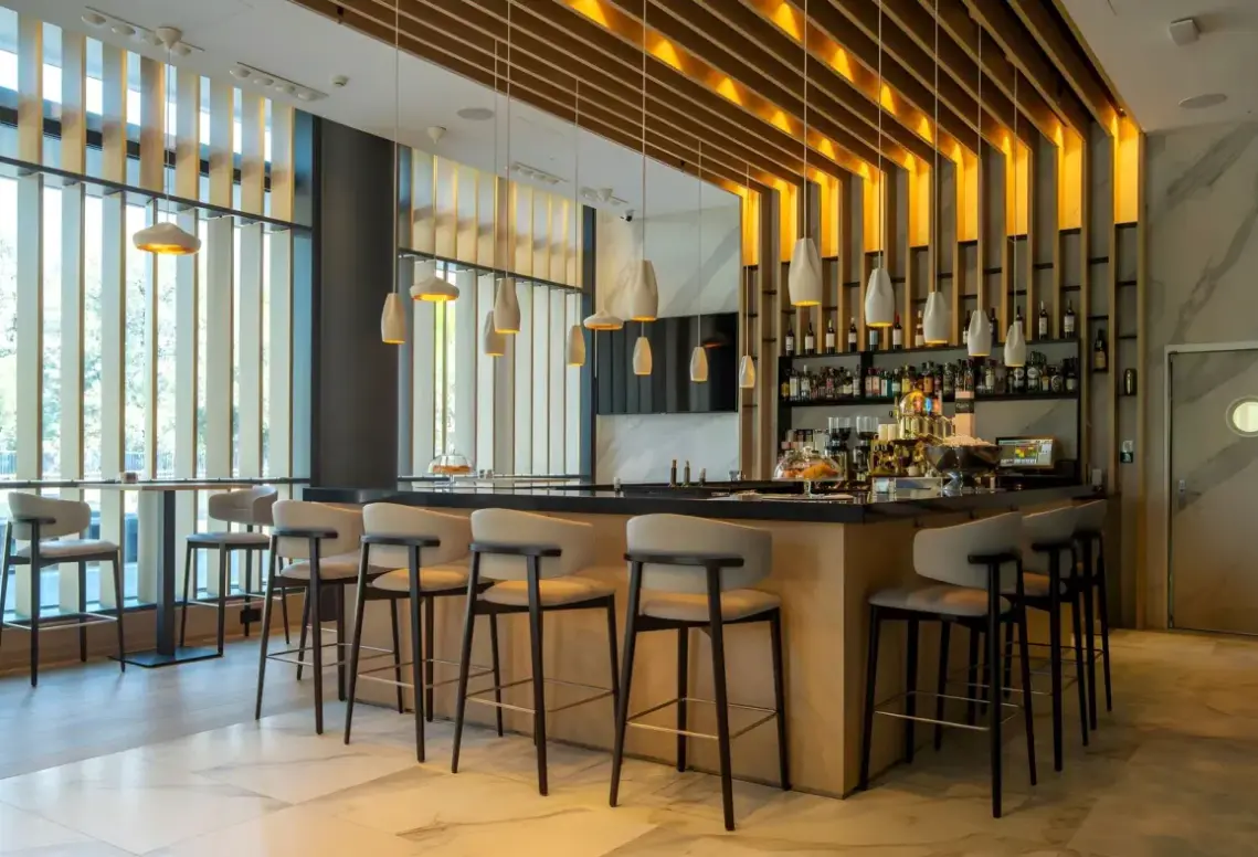 Restauracja i jedzenie w hotelu Granada Center
