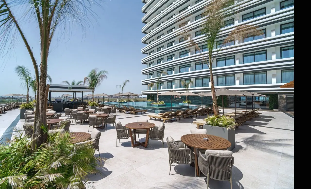 Basen w hotelu Grand Sapphire Resort (Famagusta)