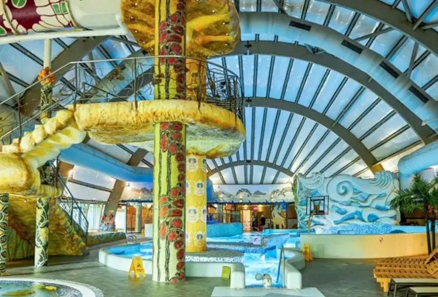 Basen w hotelu Grand SPA Lietuva