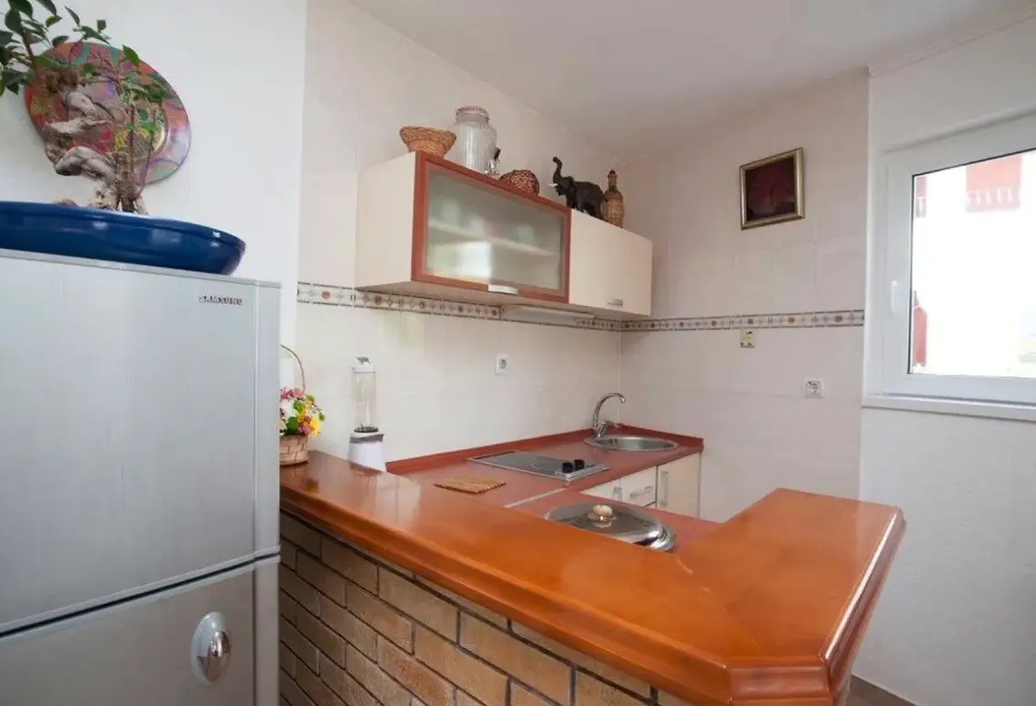 Restauracja i jedzenie w hotelu Guest House Medin