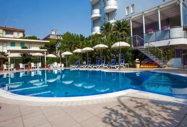 Basen w hotelu Heron (Lido di Jesolo)