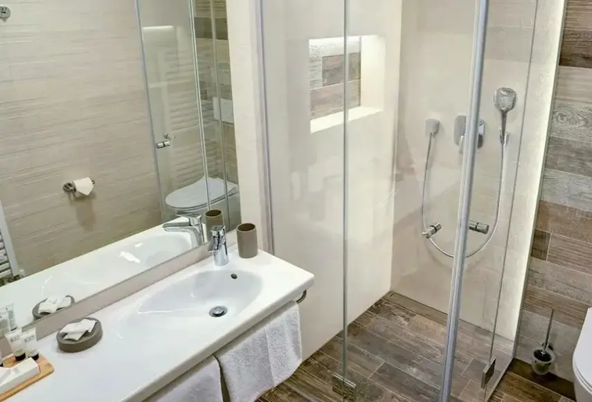 Łazienka w pokoju hotelu Hotel Demanova