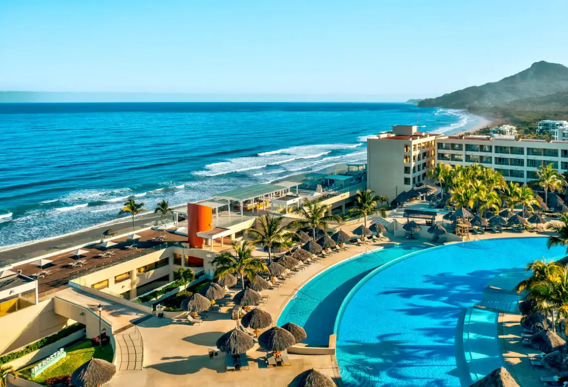 Basen w hotelu Iberostar Selection (Playa Mita)