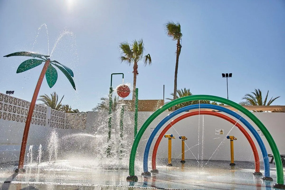 Basen w hotelu Ibersol Torremolinos Beach (ex. Marconfort Costa del Sol)