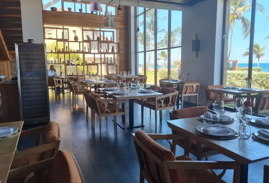 Restauracja i jedzenie w hotelu Ikin Margarita & SPA
