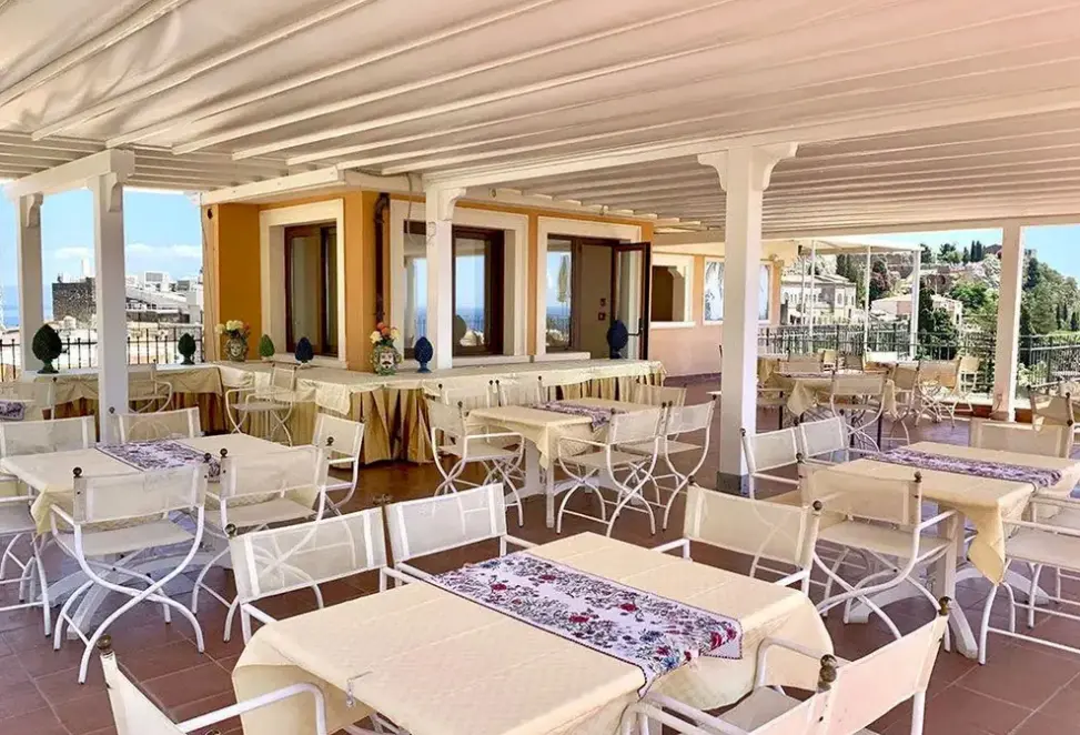 Restauracja i jedzenie w hotelu Isabella (Taormina)