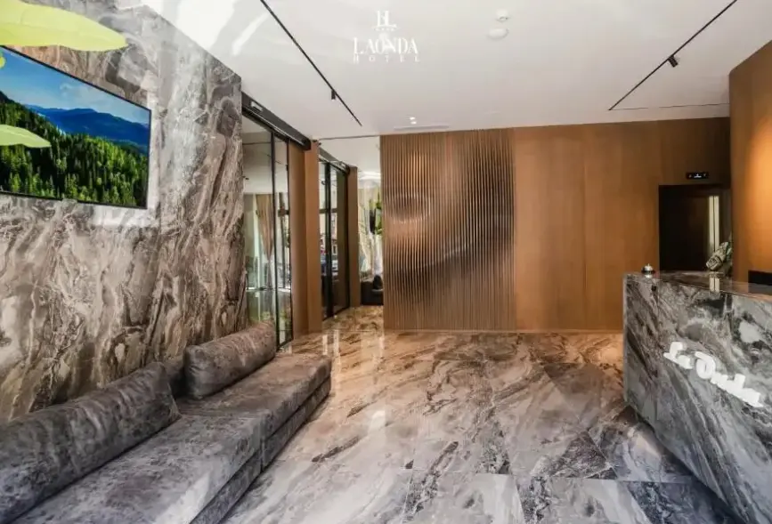 Lobby hotelu La Onda