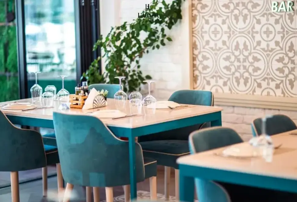 Restauracja i jedzenie w hotelu La Onda
